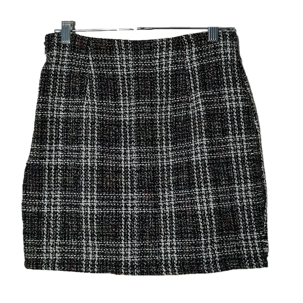 Pretty Little Thing Plaid Skirt Size 6